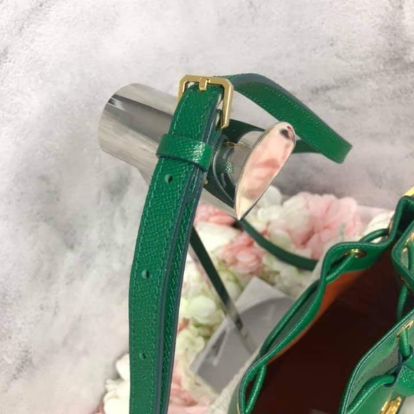 ๐ฏ Authentic *SOLD* - Picture 5 of 15